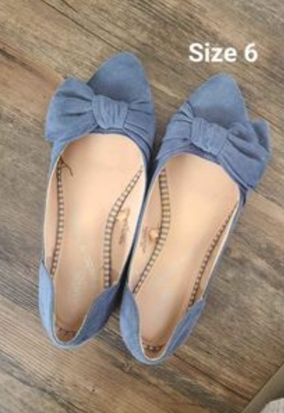 Blue flats. Size 6. Never used - Picture 1 of 2